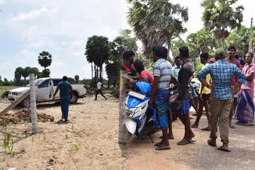 மன்னாரில் கனிய மணல் அகழ்வுக்கு எதிராக மக்கள் எதிர்ப்பு