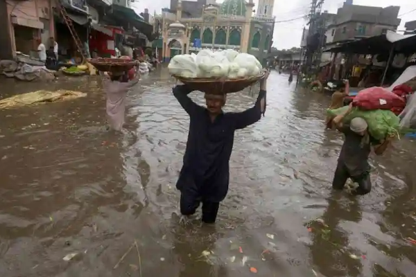 பாகிஸ்தானில் தேசிய அவசரநிலை பிரகடனம்! | National Emergency Declared In Pakistan