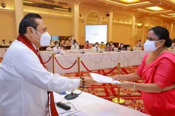 இராஜாங்க அமைச்சின் செயலாளர்களுக்கு பிரதமர் விடுத்துள்ள பணிப்பு!