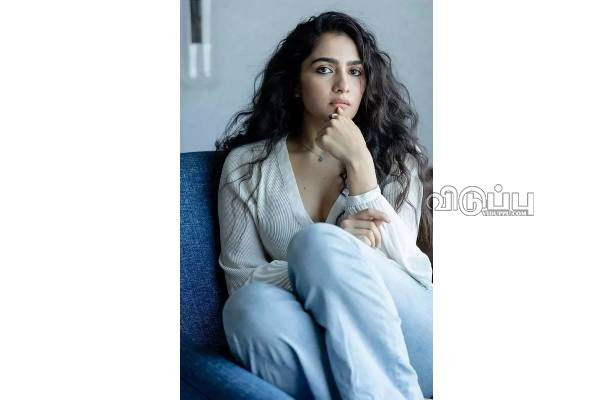 நடிகை ருக்மிணிக்கு பிடித்த விஷயங்கள் இதுதானா?.. அவரே கொடுத்த பட்டியல்! | List Of Things That Actress Rukmini Loves To Do