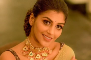 நடிகை யாஷிகாவிற்கு இவருடன் தான் திருமணமா?- நடிகையே போட்ட பதில் டுவிட்