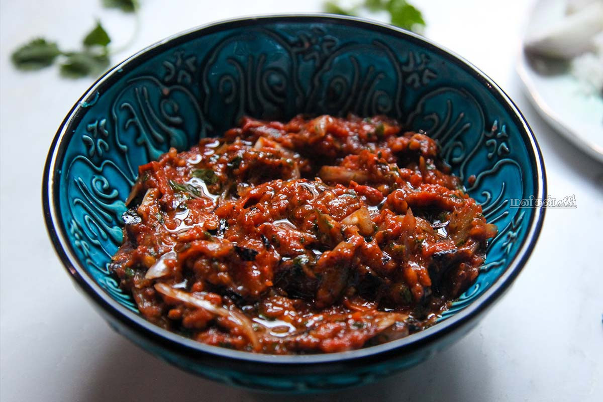 Viral Video: சமைக்கிறதுக்கு நேரம் இல்லையா? பேட்ஜுலருக்கு அருமையான ரெசிபி இதோ | Tomato Bhorta Recipe In Tamil