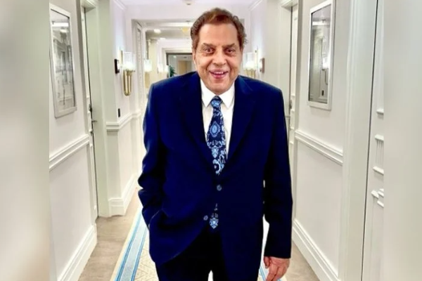 பாலிவுட் திரையுலகின் ஜாம்பவான் நடிகர் தர்மேந்திரா காலமானார் | Bollywood Actor Dharmendra Passes Away
