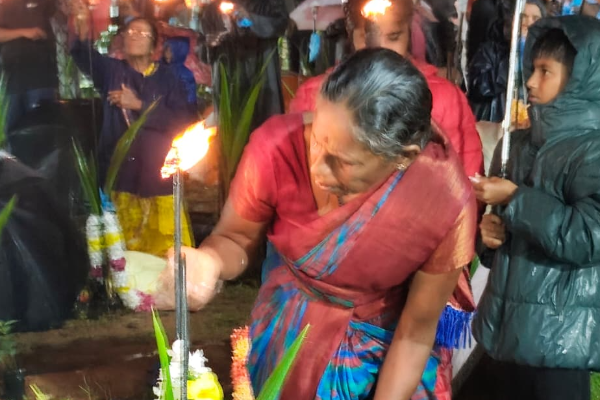 சீரற்ற காலநிலையின் மத்தியில் ; முல்லைத்தீவில் உணர்வெழுச்சியுடன் மாவீரர்நாள் நினைவேந்தல் | Valor Day Commemorated With Emotion In Mullaitivu