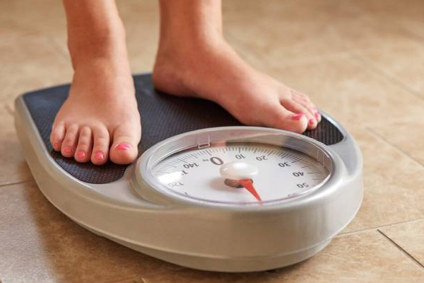உடல் எடை அதிகரிக்கிறதா? உடனே குறைக்க இதை சாப்பிடுங்க! | Weight Gain Eat Cabbage To Weight Loss Immediately