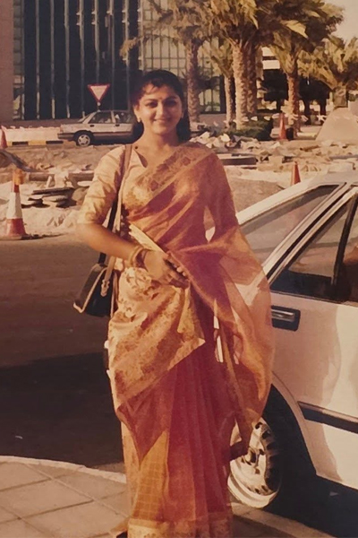 நடிகை குஷ்பு தனது 20 வயதில் எப்படியிருப்பார்னு தெரியுமா? வைரலாகும் ஒற்றை புகைப்படம் | Actress Kushboo 20 Years Old Photo Viral நடிகை குஷ்பு தனது 20 வயதில் எப்படியிருப்பார்னு தெரியுமா? வைரலாகும் ஒற்றை புகைப்படம் | Actress Kushboo 20 Years Old Photo Viral