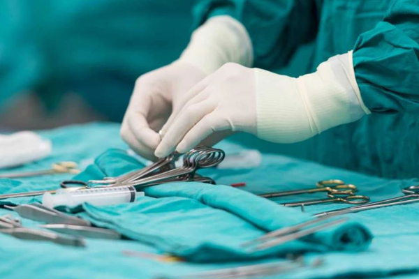 பிகில் படத்தை காட்டி சிறுவனுக்கு சிகிச்சை அளித்த மருத்துவர்கள்! பொதுமக்கள் வியப்பு! ரசிகர்கள் உற்சாகம்! | Bigil Movie Shown For Boy To Give Treatment