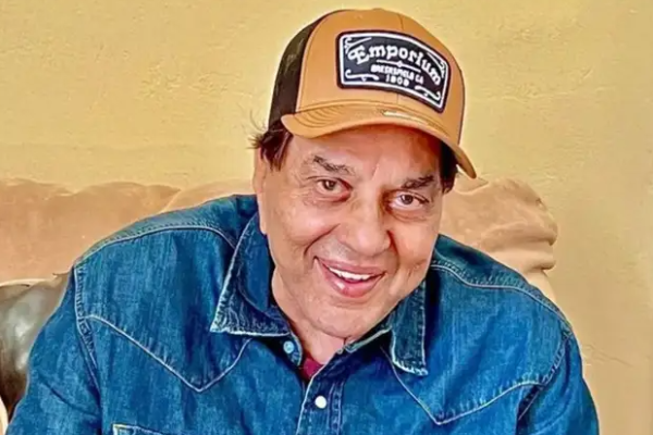 பழம்பெரும் நடிகர் தர்மேந்திரா இறந்துவிட்டாரா? மகள் ஈஷா தியோல் வெளியிட்ட பதிவு | Veteran Actor Dharmendra Passes Away At 89