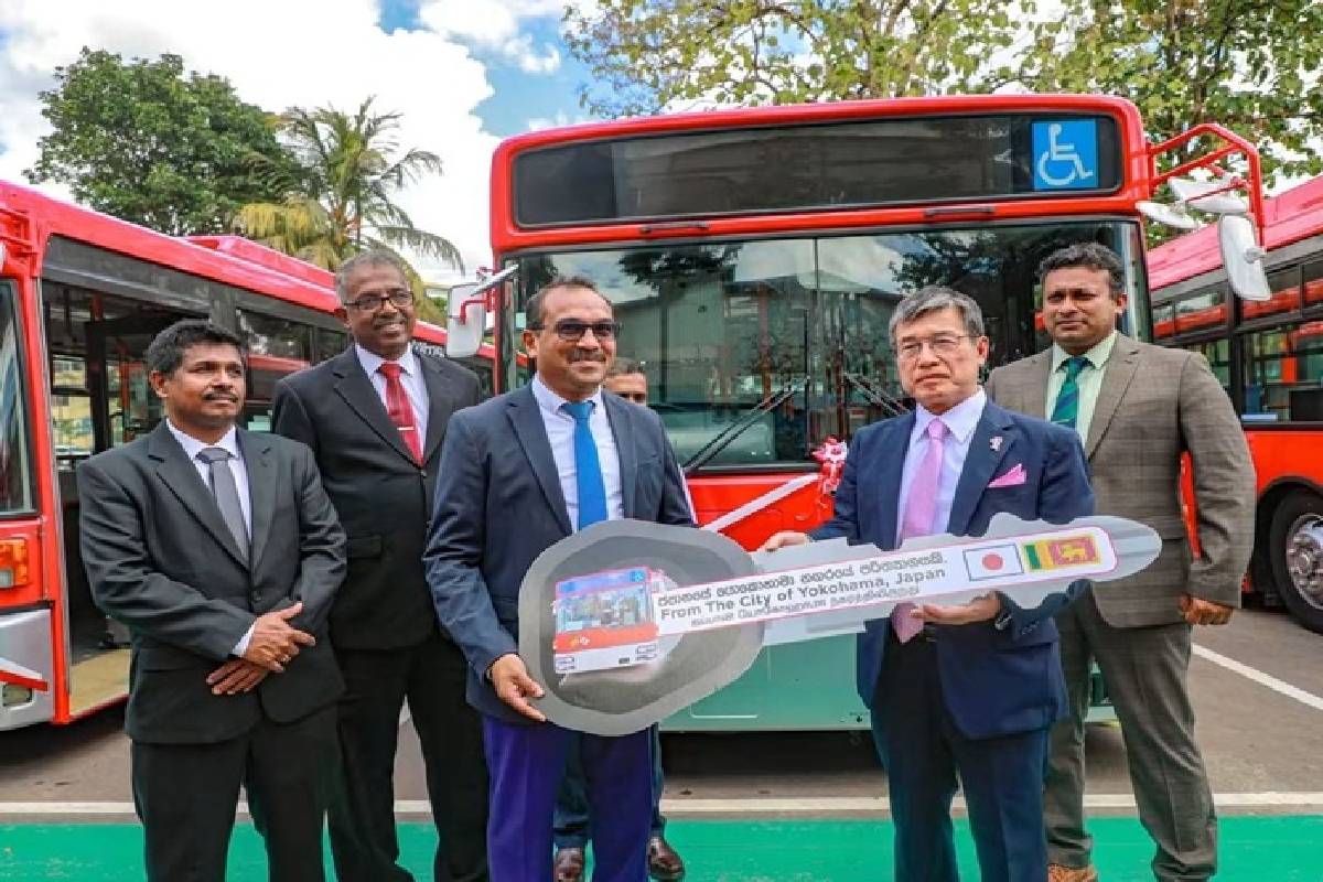 இலங்கைக்கு ஜப்பான் அளித்த நன்கொடை | Japan Donates Seven Buses To Boost Sri Lanka