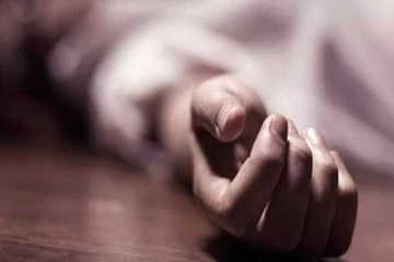 கள்ளத்தொடர்புக்கு இடையூறு - பெற்ற குழந்தையை அடித்தே கொலை செய்த கொடூர தாய்