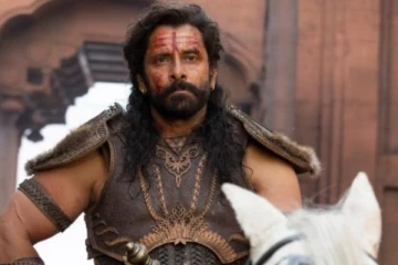 நடிகர் விக்ரம் மருத்துவமனையில் அனுமதி : அதிர்ச்சியில் ரசிகர்கள்