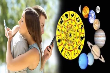 ஸ்மார்ட் ஃபோனுக்கு அதிகமாக அடிமையாகும் ராசியினர் இவர்கள் தானாம்... உங்க ராசியும் இருக்கானு பாருங்க