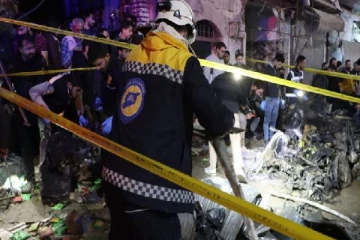 இரவு ஷாப்பிங் செய்வதற்காக மக்கள் அதிகளவில் கூடியபோது குண்டுவெடிப்பு! 7 பேர் பலி