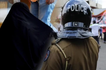 கொழும்பில் யாசகம் கேட்ட பலஸ்தீனப் பெண்ணால் 30 பேர் கைது!