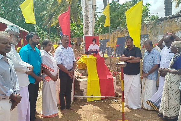 யாழ். வேலணை பொது நினைவிடத்தில் தியாக தீபத்திற்கு நினைவேந்தல்! | Thiyaga Theepam Thileepan Commemoration In Jaffna
