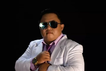 கட்டாய திருமணம்... துஸ்பிரயோகம்: 1500 சிறுவர்களுடன் தீவில் வாழும் மத வழிபாட்டு தலைவர்