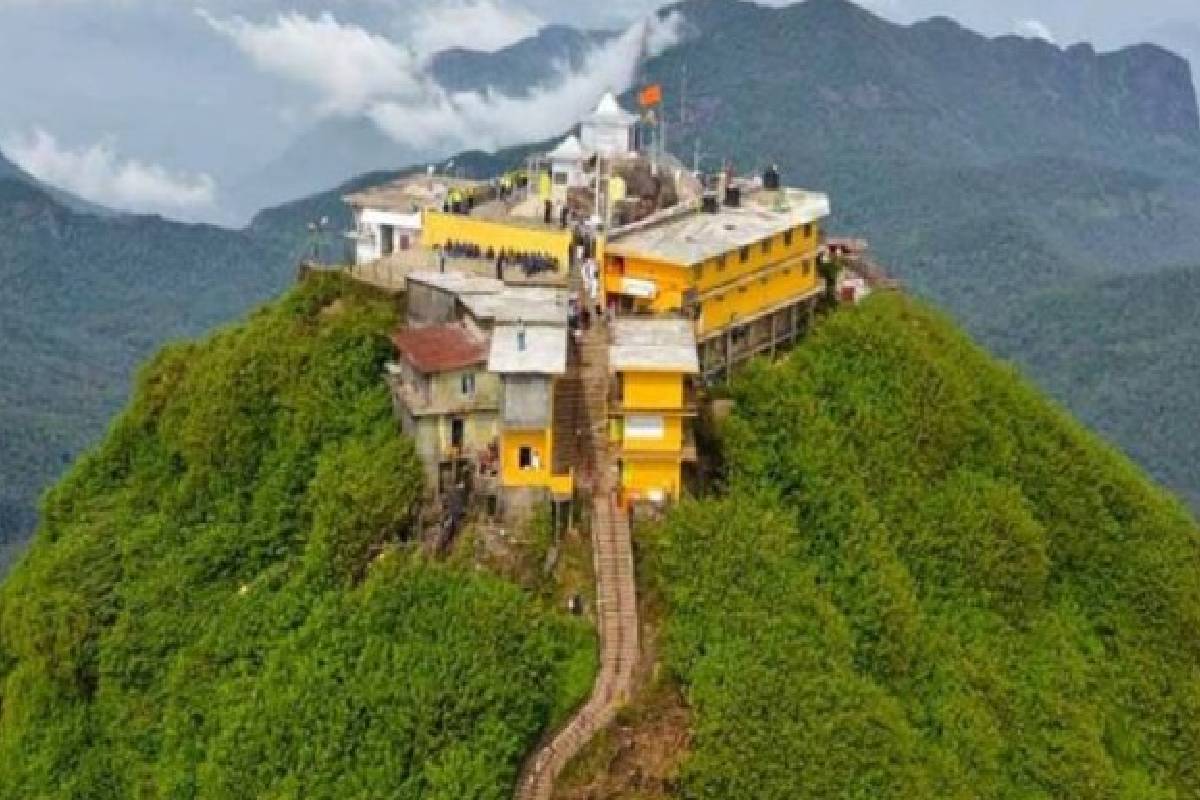 சிவனொளிபாத மலைக்கு யாத்திரை சென்றவர் திடீர் மரணம் | Pilgrim Shiva Illuminated Mountain Dies Suddenly சிவனொளிபாத மலைக்கு யாத்திரை சென்றவர் திடீர் மரணம் | Pilgrim Shiva Illuminated Mountain Dies Suddenly