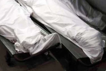 போர்வைக்குள் சடலங்களாக கிடந்த தாய் மற்றும் மகள் ; காணாமல் போன கணவன்