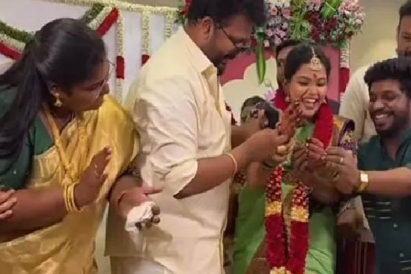 கர்ப்பமாக இருக்கும் சீரியல் நடிகை வைஷாலி... என்ன பண்ணிருக்காங்கன்னு பாருங்க | Serial Actress Vaishali Resent Photoshoot Viral