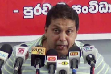 நாடாளுமன்ற சிறப்புரிமைகளின் கீழ் நீதித்துறையைத் தாக்குவதை நிறுத்துங்கள்