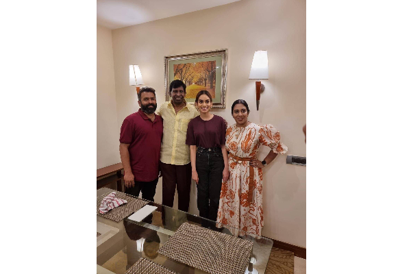 தீ மற்றும் சந்தோஷ் நாராயணனை நேரில் சந்தித்த வடிவேலு, ரசிகர்களை கவர்ந்த போட்டோஸ்... | Vadivelu Photos Santhosh Narayanan