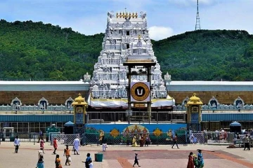 பக்தர்களை திருப்பி அனுப்பிய திருப்பதி தேவஸ்தானம்- காரணம் இதுதான்