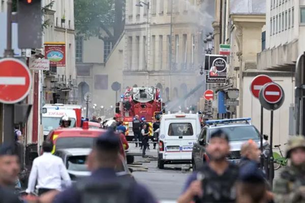 பிரான்ஸ் தலைநகரில் வெடிப்பு சம்பவம் - 24 பேர் படுகாயம் | Explosion Paris France