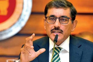 පැවති ආණ්ඩු ගැන මහබැංකු අධිපති කියන දේ..