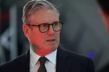 புடினுக்கு 24 மணி நேரம் கெடு விதித்த பிரித்தானியப் பிரதமர் கெய்ர் ஸ்டார்மர்