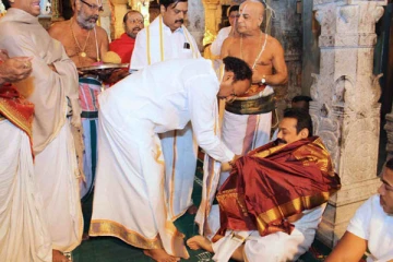 நாட்டுக்கு பாரமான கள்வர் குடும்பத்தை திருப்பதி கடவுள் பார்ப்பாரா? (Video)