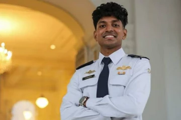 சிறுவயது கனவை நனைவாக்கிய தமிழ் இளைஞன்!