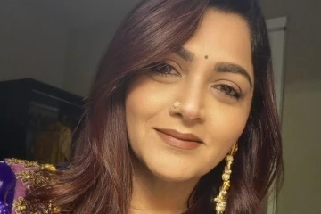 நடிகை குஷ்புவின் லேட்டஸ்ட் புகைப்படங்கள்