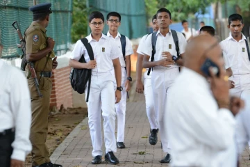 ஆசிரியர் பிரச்சினைக்குத் தீர்வு இல்லாமல் பாடசாலைகளை மீளத் திறப்பது நியாயமா? - ஐக்கிய மக்கள் சக்தி கேள்வி