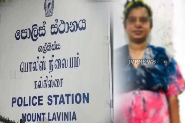 பொலிசாருக்கே போக்குகாட்டி பெண் தப்பியோட்டம் ; பொலிஸ் அதிகாரிகள் பணி இடைநீக்கம் | Woman In Custody Escapes Police Suspended