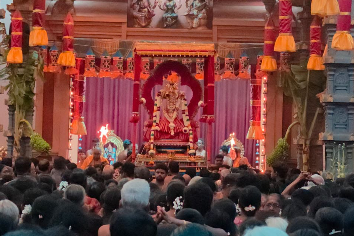 யாழ்ப்பாணம் தெல்லிப்பழை துர்க்காதேவி இரதோற்சவம் ; அலைகடலென குவிந்த பக்தர்கள் கூட்டம்! | Thellippalai Durga Devi Chariot Festival