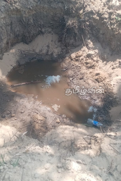 சஹ்ரான் குழுவினரால் தோண்டப்பட்ட மர்மமான குழி : திடீர் சோதனையில் விசேட அதிரடிப்படை | Mysterious Pit Dug By Easter Attack Saharan Team சஹ்ரான் குழுவினரால் தோண்டப்பட்ட மர்மமான குழி : திடீர் சோதனையில் விசேட அதிரடிப்படை | Mysterious Pit Dug By Easter Attack Saharan Team