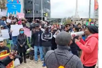 ශ්‍රී ලංකාව වෙනුවෙන් රටවල් රැසක පැවැත්වෙන විරෝධතාවල වීඩියෝ දර්ශන මෙන්න  (VIDEO)