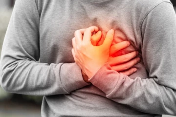 இந்த 5 உடல் வலிகள் இருக்கா; அப்போ மாரடைப்பு அபாயம் நிச்சயம் - கவனம்!