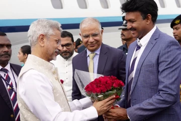 இலங்கைக்குள் நுழைந்தார் இந்திய அமைச்சர் ஜெய்சங்கர்