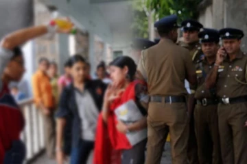 பல்கலைக்கழகத்தில் மாணவிகளை துன்புறுத்திய 6 மாணவர்கள் கைது