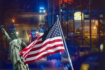 அமெரிக்கா சாலையில் பெண்ணுக்கு நடந்த கொடூர சம்பவம் ; மக்களிடையே பெரும் அதிர்ச்சி