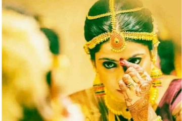 பொட்டு வைக்கும் தமிழ் பெண்களை யாராலும் அவ்வளவு சீக்கிரம் மெஸ்மரிசம் செய்ய முடியாது.... இப்படி ஒரு அதி சக்தி இருக்கின்றதா?