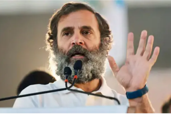 எலும்பை உறைய வைக்கும் குளிர்: ஆனாலும் டி-ஷர்ட் மட்டுமே அணிவது ஏன் - ராகுல்காந்தி வேதனை | Rahul Gandhi On T Shirt In Biting Cold எலும்பை உறைய வைக்கும் குளிர்: ஆனாலும் டி-ஷர்ட் மட்டுமே அணிவது ஏன் - ராகுல்காந்தி வேதனை | Rahul Gandhi On T Shirt In Biting Cold