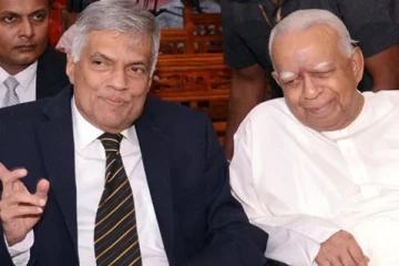 குறுக்குவழியில் தட்டிப்பறிக்க சம்பந்தன் குழு திட்டம்; பந்துல குணவர்த்தன காட்டம் !