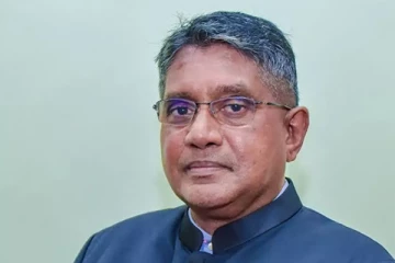 உயிர்காக்கும் மருந்துகளைப்பெற வடக்கு ஆளுநர் பெரும் இடையூறு: அரச மருத்துவமனைக்குள்ளும் மூக்கை நுழைக்கிறார்