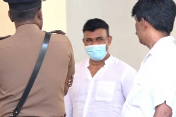 திருமணம் செய்வதாக கூறி பண மோசடி! ரஞ்சன் ராமநாயக்கவுக்கு எதிராக நீதிமன்றம் பிடியாணை