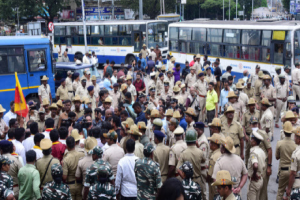 காவிரி விவகாரம் : பெங்களூர் உள்ளிட்ட இடங்களில் 144 தடை உத்தரவு | Section 144 Imposed Karnataka Cauvery Row