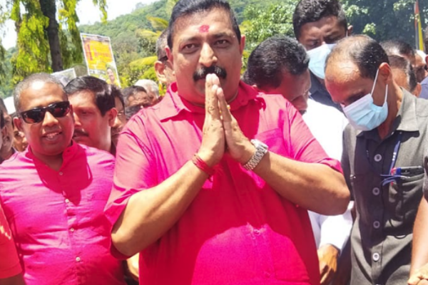 பதவி நீக்கப்பட்ட வடிவேல் சுரேஷ் : வரவு செலவு திட்ட வாக்கெடுப்பை தொடர்ந்து நகர்வு! | Vadivel Suresh Ousted Sjb Over Budget Vote 2024 Sl