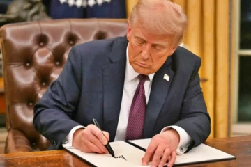 டொனால்ட் டிரம்ப் அதிரடி அறிவிப்பு ; மீண்டும் இறக்குமதி பொருட்களுக்கு வரி