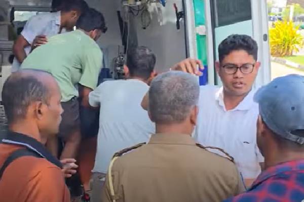 இலங்கை போக்குவரத்து சபை பேருந்து நடத்துனர் மீது தாக்குதல் | Sri Lanka Transport Board Bus Driver Attacked